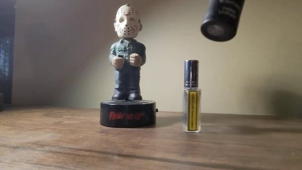 Ferragamo Intense Leather Review and Thoughts - 2021 Release - unique powdery leather - comparisons