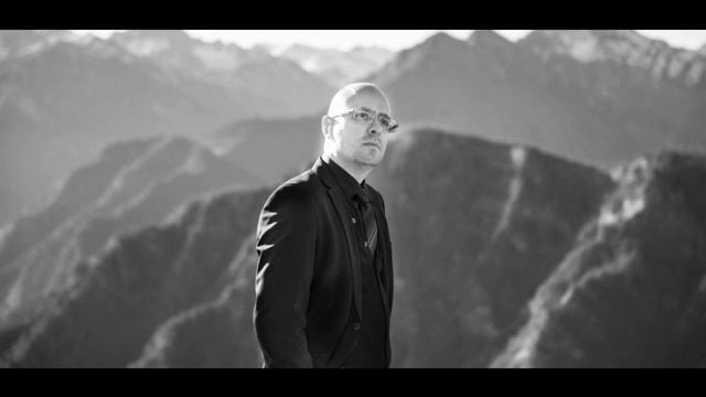 Roberto Plano live - Ravel, Pavane Pour Une Infante Défunte смотреть онлайн