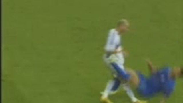 testata di zidane смотреть онлайн