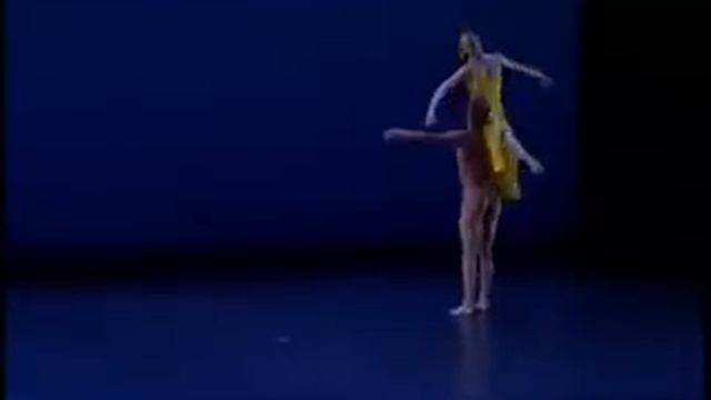 4 MARTHA GRAHAM DANCE COMPANY Diversion of Angels mpeg1video смотреть онлайн