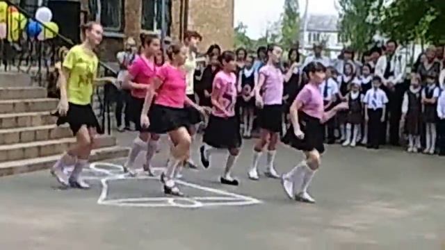 Рок-н-ролл в школе №5 Борисполь смотреть онлайн