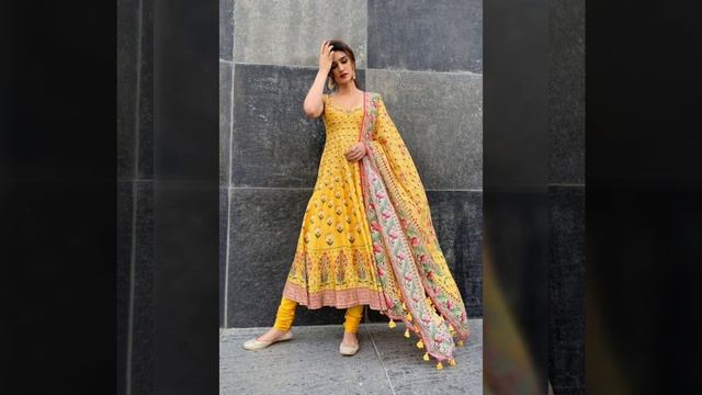 Most beautiful 30 designer's fancy party wear boutique styles dresses - Upcoming Fashion Trends смотреть онлайн