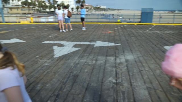 RECREATING VIRAL COUPLE'S PHOTOS Acrobat vs Gymnast смотреть онлайн