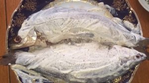 Сырок запеченный в духовке на луковой подушке. Очень вкусно!