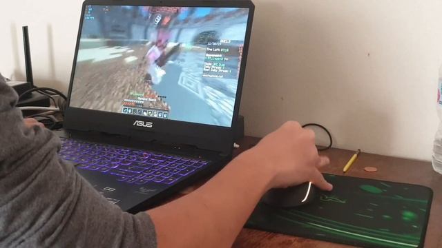 【Minecraft PvP】Jitter Click in duel #5 Handcam смотреть онлайн