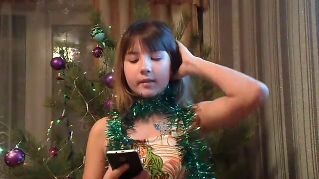 40 ВЕЩЕЙ, КОТОРЫЕ МОЖНО ПОДАРИТЬ НА НОВЫЙ ГОД. смотреть онлайн