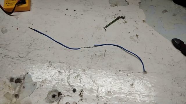 Простая, но хитрая ПРОТИВОУГОНКА из одной копеечной детали. смотреть онлайн