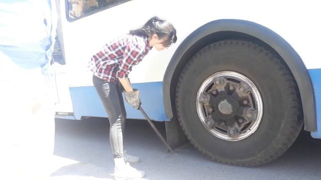 #троллейбус Выезд из под обесточенных участков лайфхак смотреть онлайн