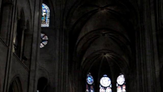 Notre Dame Cathedral смотреть онлайн