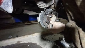 Kia Picanto замена шпильки колеса заднего