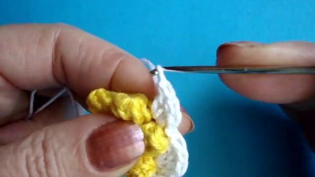 Как вязать цветок крючком Урок 16 Crochet flower pattern смотреть онлайн