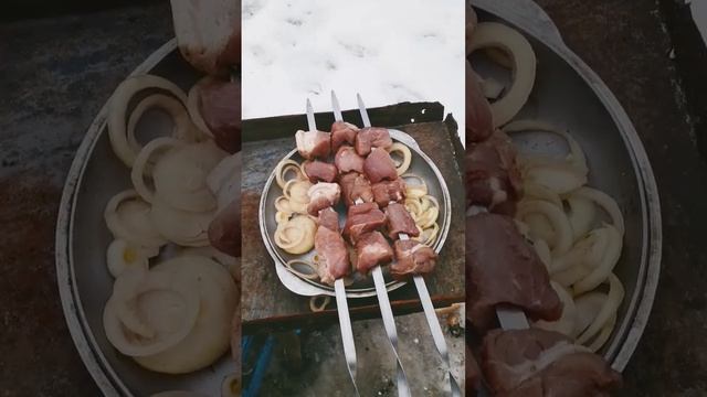 Шашлык на 8 Марта смотреть онлайн
