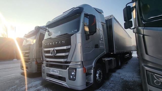 Обзор HongYan, Iveco 520 л.с., Сядельный тягачь 4х2 (китайские тягочи). 18 ноября 2023 г.
