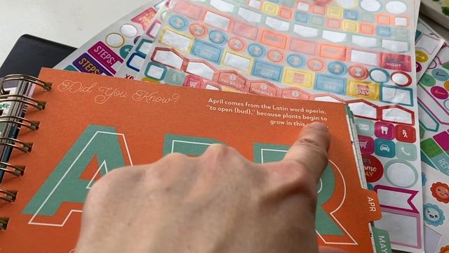 Весна, Помидоры, Пруд смотреть онлайн