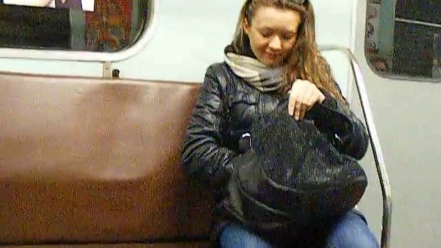 Хиппи в метро смотреть онлайн