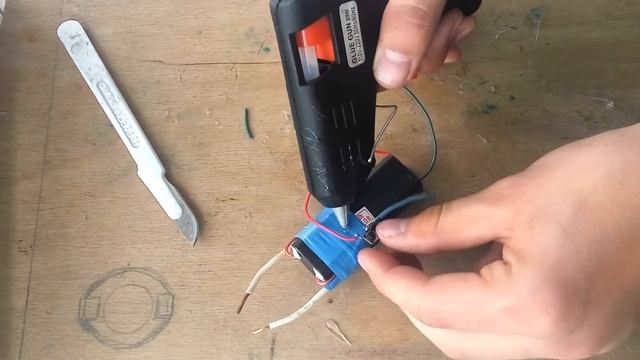 Как сделать ЭЛЕКТРОШОКЕР за 5 МИНУТ своими руками! смотреть онлайн