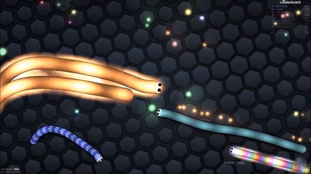 TROLLING PEOPLE IN SLITHERIO (Funny Moments) | Slither.io смотреть онлайн