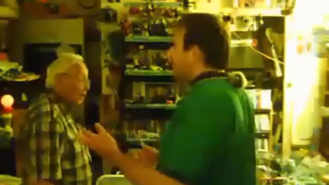 Chris Chan and Bob fighting but it's voiced badly by Frank West and Chuck Greene смотреть онлайн
