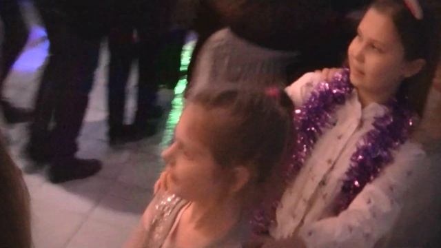 Новогодний хоровод. смотреть онлайн