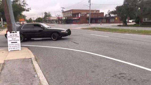 2011 Ford Crown Victoria Short Pull Off/ One Wheel Peel смотреть онлайн
