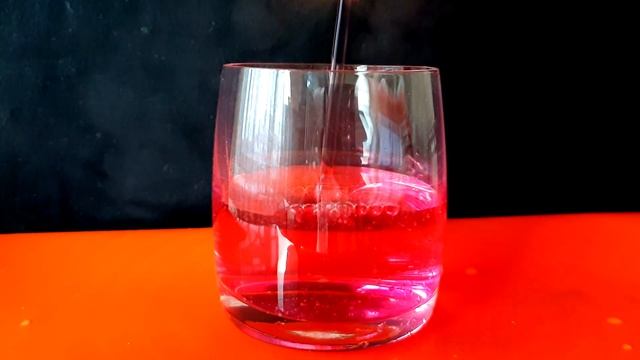 СПИЧКИ КОТОРЫЕ ГОРЯТ В ВОДЕ! Эксперимент ВОДА vs ОГОНЬ смотреть онлайн