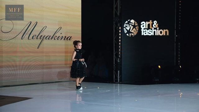 ART FASHION & BARVINSKAYA