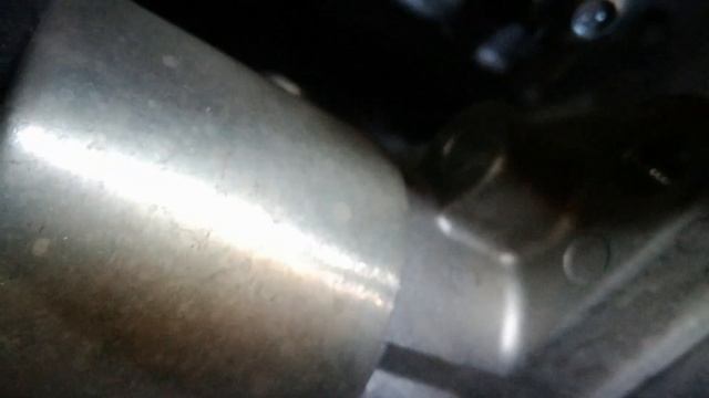 donde estan y como son los números de identificación serie vin chasis motor del Nissan Versa 2018 смотреть онлайн
