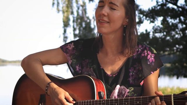 "КОЛЫБЕЛЬНАЯ тишины" Женя Любич | акустический кавер от Серебряночки смотреть онлайн