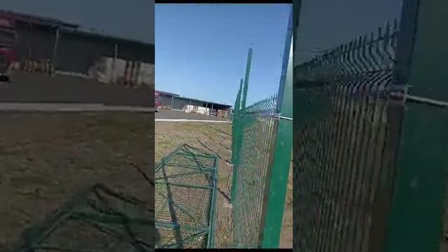 забор из сетки Гиттер, 3D сетка смотреть онлайн