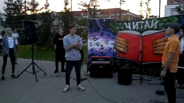 Рэп Батл 2 тур. Есенин/Маяковского смотреть онлайн