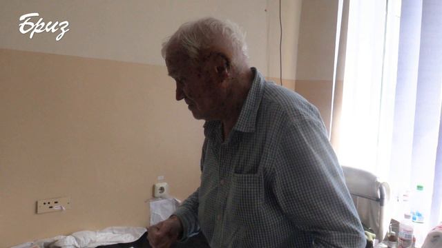 Щелепно-лицеві хірурги ВМКЦ ПР провели складну операцію унікальному пацієнту. смотреть онлайн