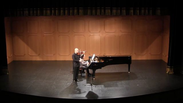 David Hevia Sesma, Noel Menéndez Suárez. Edvard Grieg. Sonata 3 C minor. Astor Piazzola oblivion. смотреть онлайн