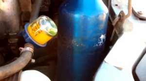 Промывка форсунок Шевроле-НИВА, с помощью старого сифона.