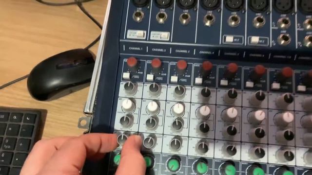 MESA SOUNDCRAFT SIGNATURE 12 / REVIEW смотреть онлайн