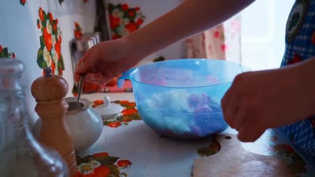 У СОБАКИ НОВЫЙ ДОМ | РАССТЕГАИ В РУССКОЙ ПЕЧИ | ОГОРОДНЫЕ РАБОТЫ смотреть онлайн