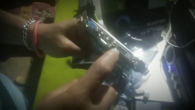 Unboxing and installing Gaming graphics card gigabyte GTX 710 смотреть онлайн