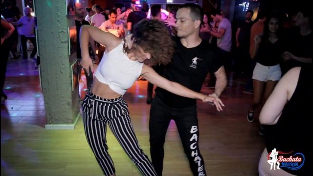 Alon Goshen and Anna Navarro - Sensual bachata смотреть онлайн