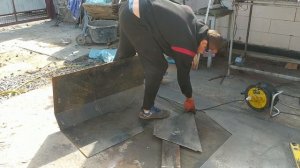 Собираем ковш на мини-погрузчик