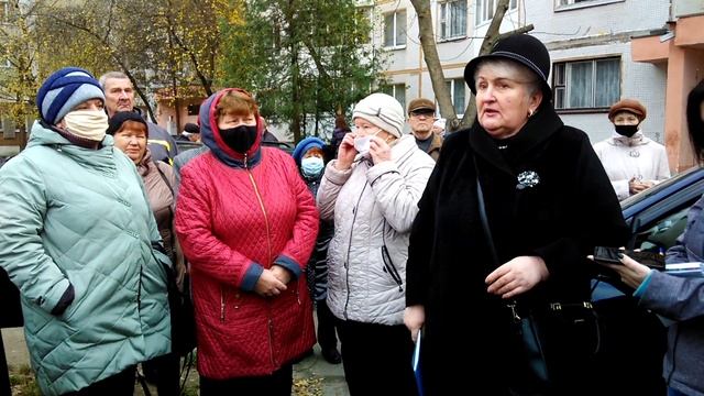 11.11.2020, Бобруйск. Собрание жильцов микрорайона. Люди – за сохранение сквера на Ульяновской смотреть онлайн