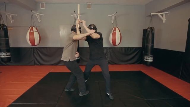 Рукопашный бой. Контратака ударов ножом и палкой. Часть 1 смотреть онлайн