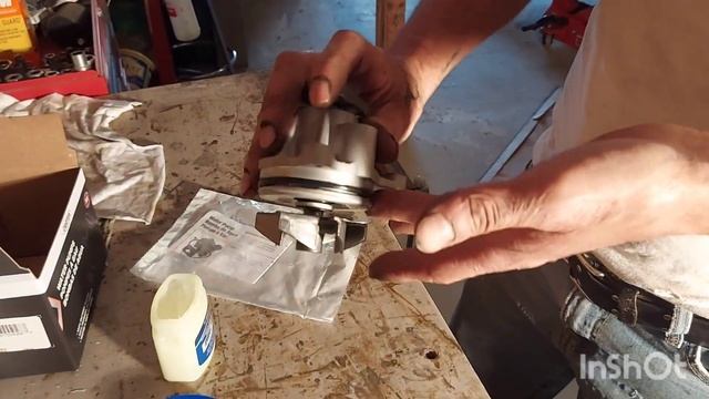 05 mazda tribute/Ford escape 2.3L water pump replacement смотреть онлайн