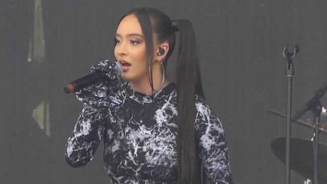 Faouzia - RIP, Love @ Osheaga 22' (Day 2) in Montreal смотреть онлайн