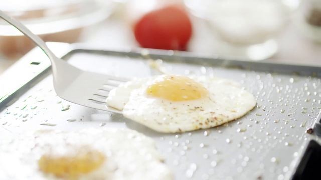 Готовим клаб-сэндвич на гриле Polaris PGP 0903 смотреть онлайн