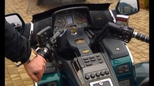 Обзор мотоцикла Honda Gold Wing GL1500 С боковым прицепом (коляской)