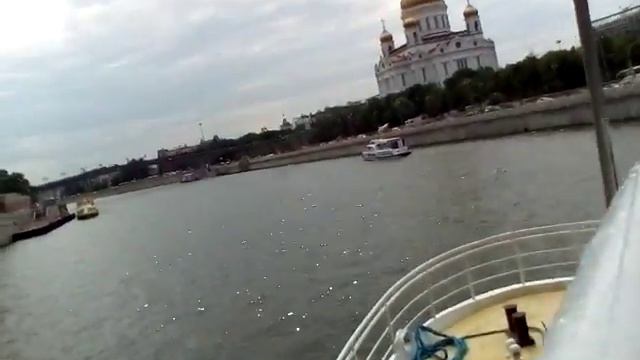 Катаюсь на теплоходе смотреть онлайн