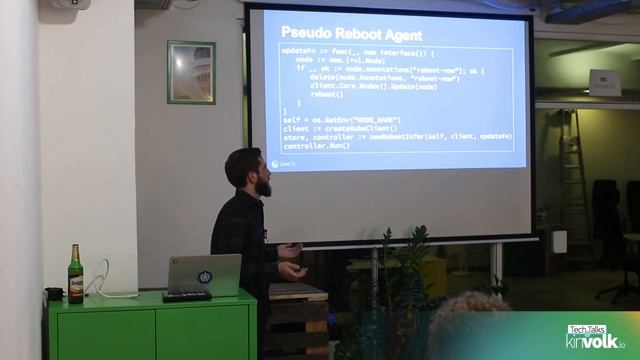 Tech Talks @ Kinvolk: Writing a Custom Controller with Aaron Levy смотреть онлайн