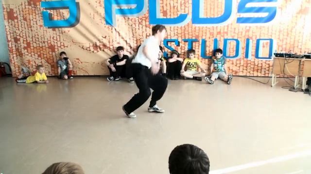 teens (14-16), 2 круг на hip-hop marapfon break-dance battle 26.02.2012.avi смотреть онлайн