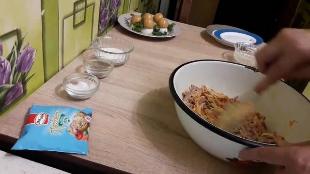 ДЕЛЮСЬ РЕЦЕПТОМ 3-Х ВКУСНЫХ КРАСИВЫХ САЛАТОВ быстрого приготовления смотреть онлайн