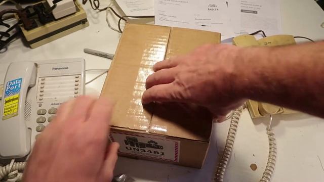 Getting my first cell phone ever...in 2019 (Tracfone Samsung Galaxy J2 unboxing) смотреть онлайн