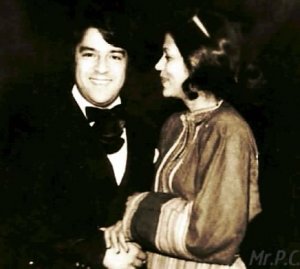 Аҳмад Зоҳир - Ahmad Zahir - احمد ظاهر - Агар пинҳон бувад пайдо - Agar penhan bowad paida